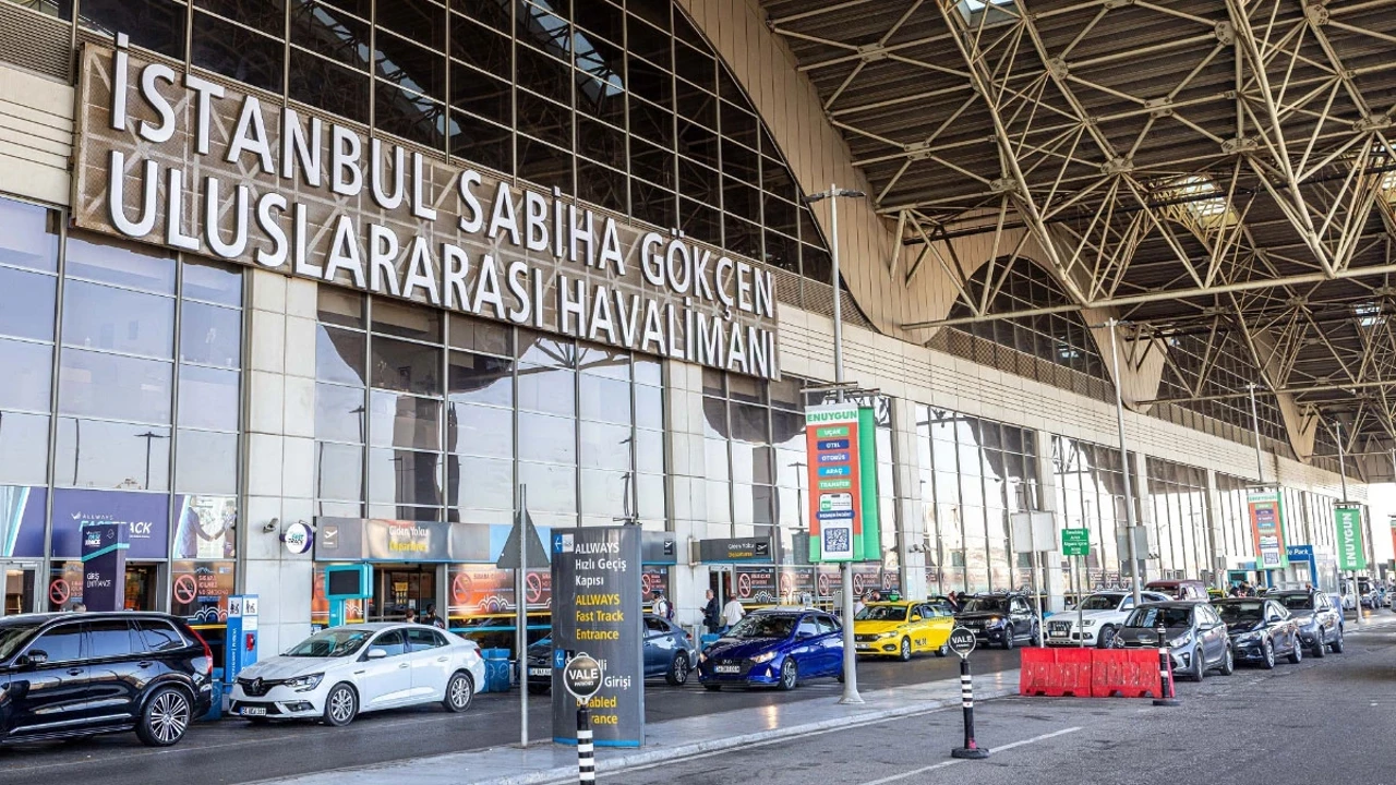 İstanbul Sabiha Gökçen Havalimanı (SAW)